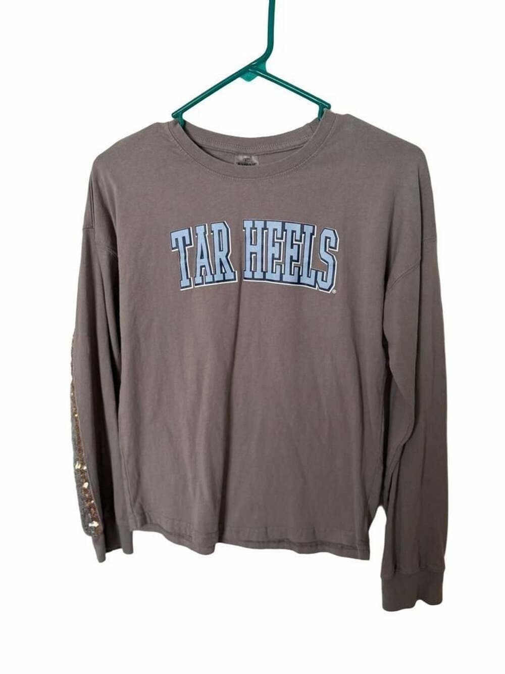 Gameday Couture North Carolina Tar Heels Sequin Long Sleeve T-Shirt Girls L